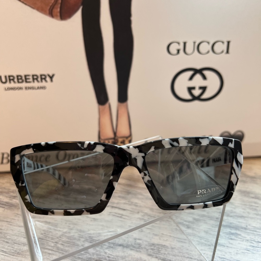 Prada Tortoiseshell Black & White Square Sunglasses - Picture 13 of 16